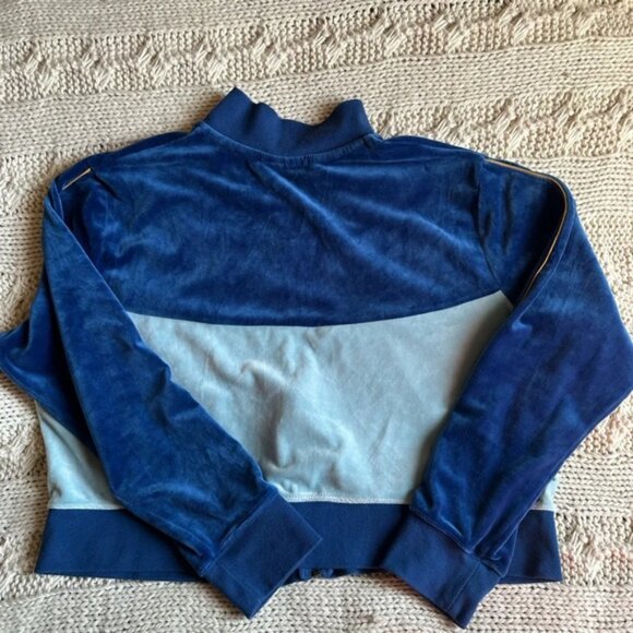 Nike Loose Fit Cropped Full Zip‎ Front Colorblock Fleece Women's Jacket - Picture 2 of 4